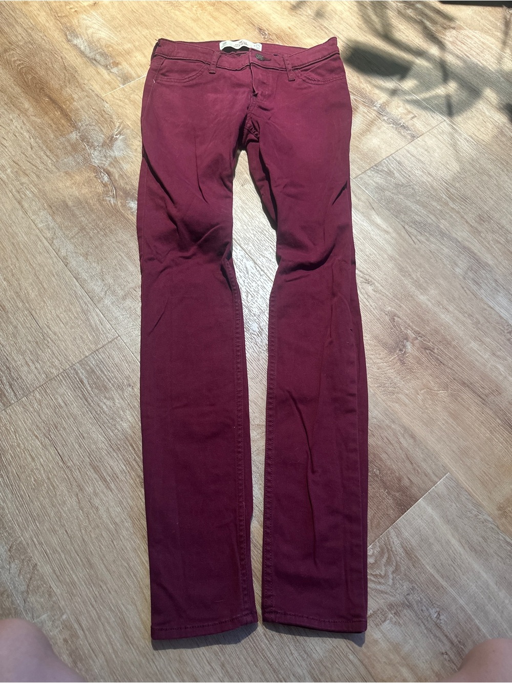 Hollister Co Women’s Slim Straight Jeans in Burgundy